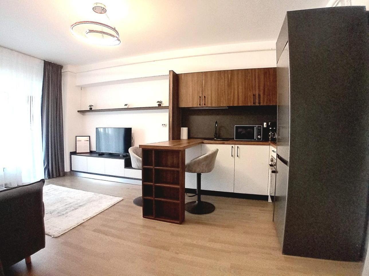 יאשי Himson-Brown Apartment מראה חיצוני תמונה